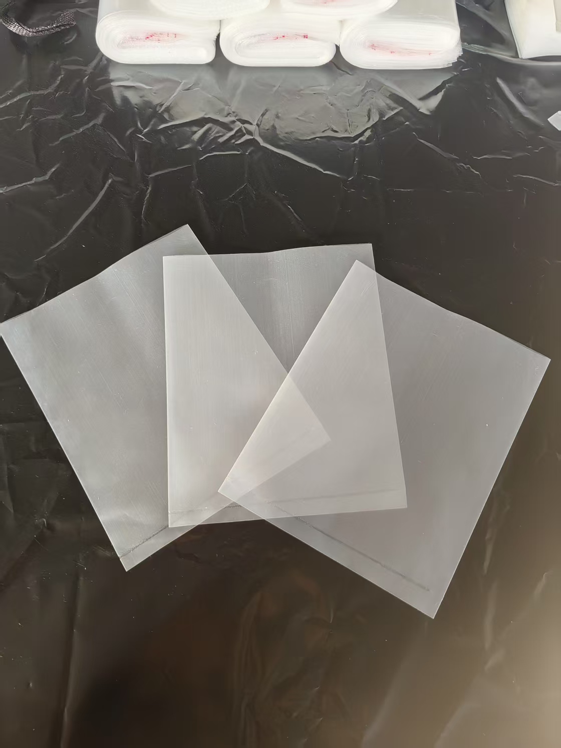 PE与OPP平口袋性能对比分析